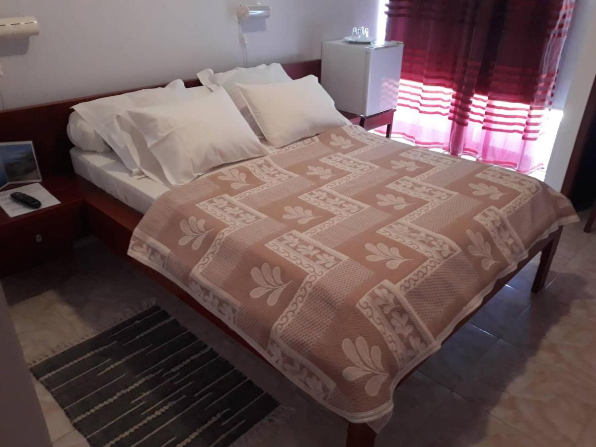 Porto Novo Yria Residencial Bed & Breakfast エクステリア 写真